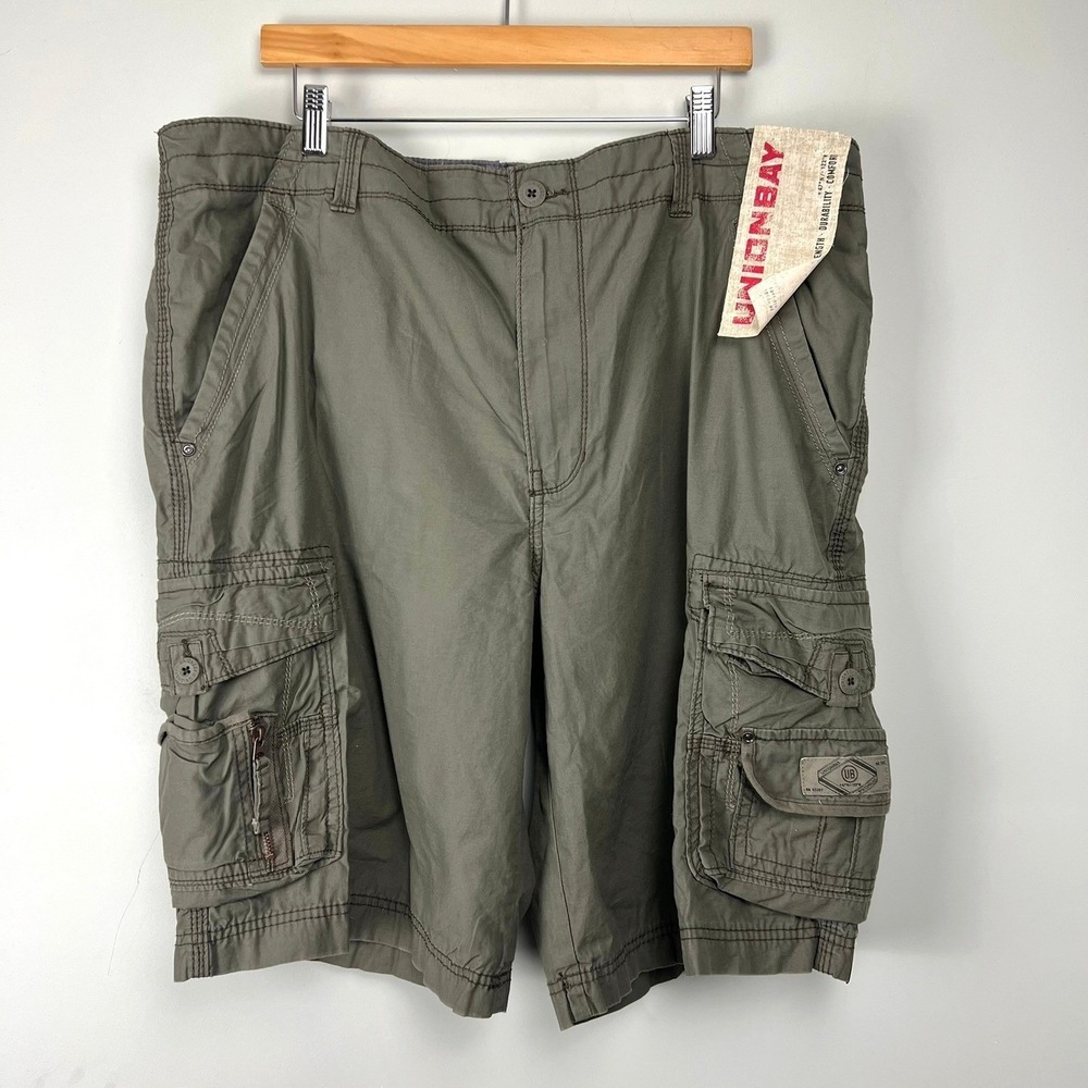 Unionbay Mens Cargo Shorts 42 Military Green Cotton Relaxed Fit Utility Hiking